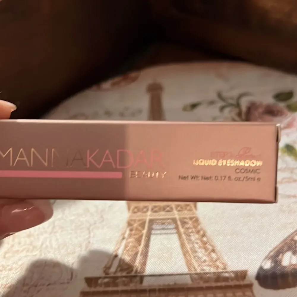 NEW! *Manna Kadar* Liquid Eyeshadow in Cosmic